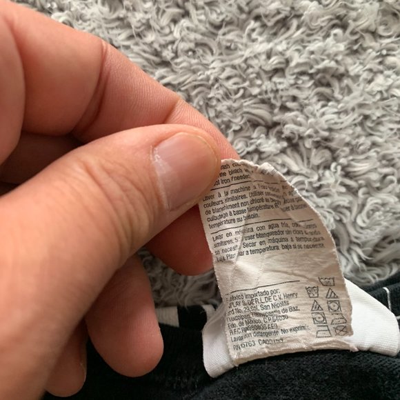 Vintage Champion T-Shirt. Medium. Authentic Champion Sportswear Product. - Picture 9 of 9